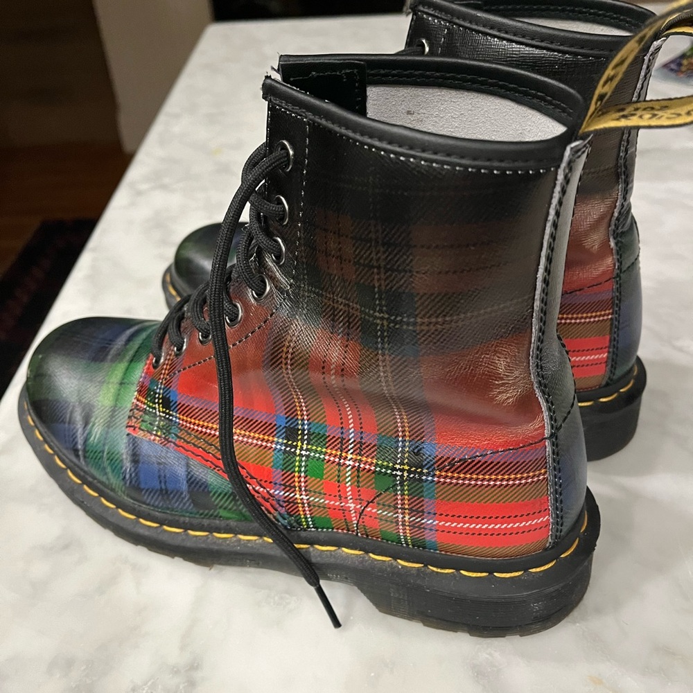 Super cute dr martens